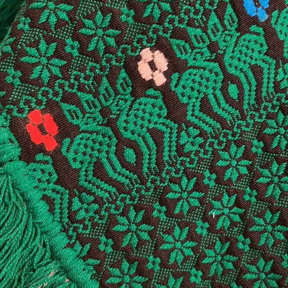 Hand made poncho - Picture 2 of 11